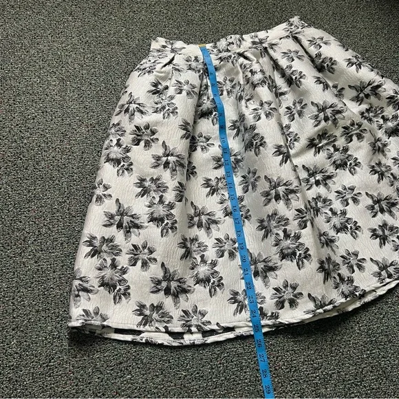 Metallic Silver & Black Flower Brocade Fabric Shimmery Fancy Cupcake Skirt Sz L